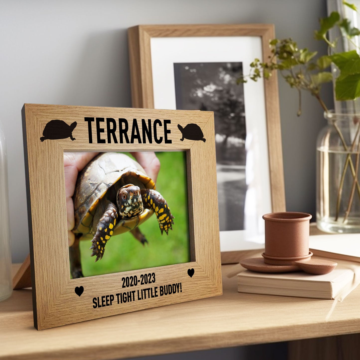 Red Ocean Personalised 7X5 Wooden Photo Frame Gift For Tortoise