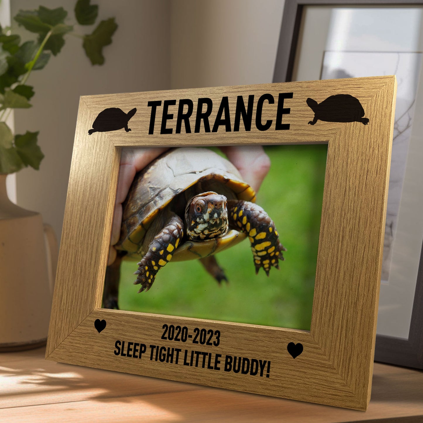 Red Ocean Personalised 7X5 Wooden Photo Frame Gift For Tortoise